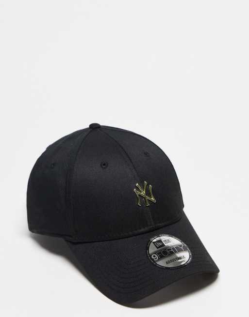 New Era 9forty NY Yankees mini logo cap in black | ASOS