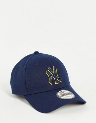 New Era 9FORTY NY Yankees outline cap in navy/yellow
