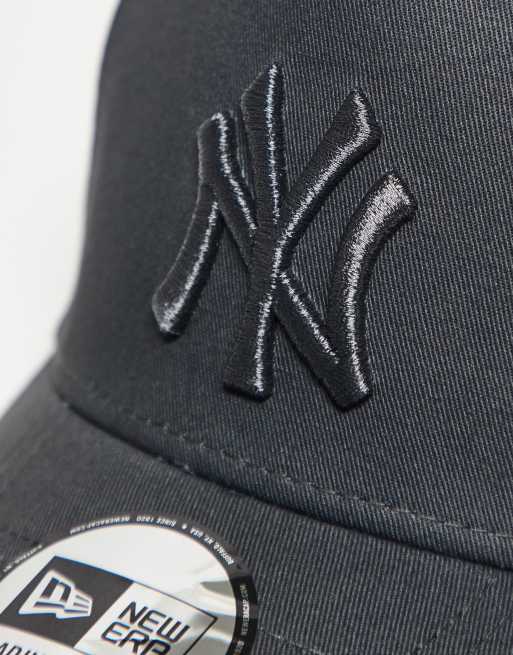 New Era - 9forty - NY Yankees - Pet met metallic logo in grijs, 2 van 3