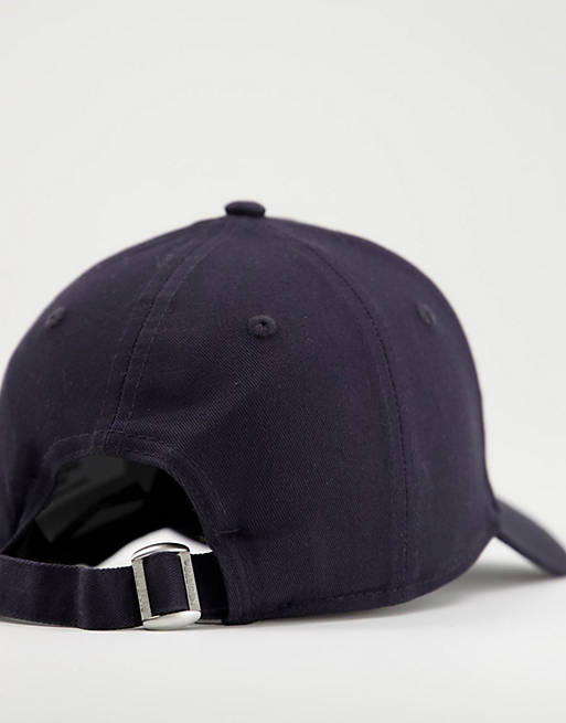 Men Caps & Hats/New Era 9FORTY NY Yankees wild camo cap in navy 