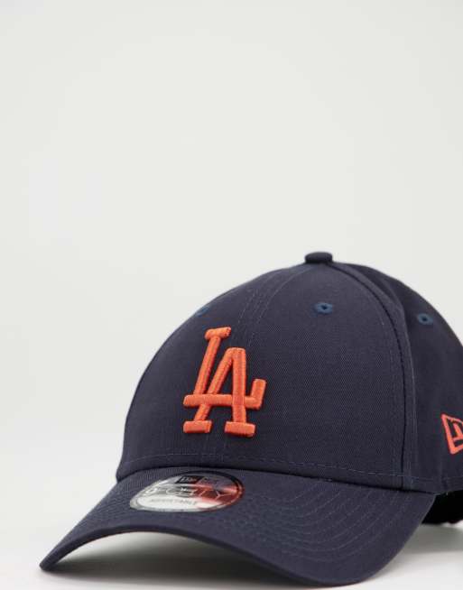 New Era - 9forty - Pet in marineblauw, 3 van 4