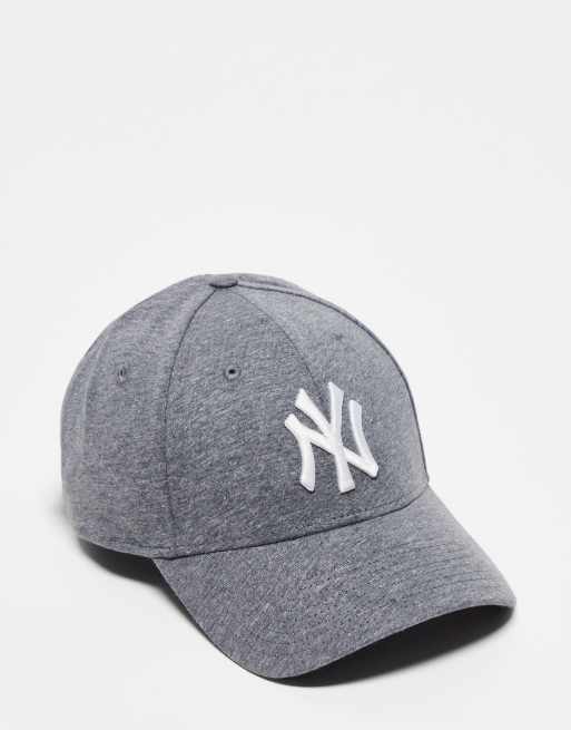 New Era - 9FORTY - White NY - Uniseks pet in donkergrijze jersey