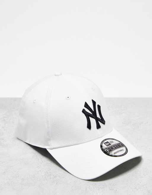 New Era MLB 9Forty Boston Red Sox adjustable cap in navy, ASOS