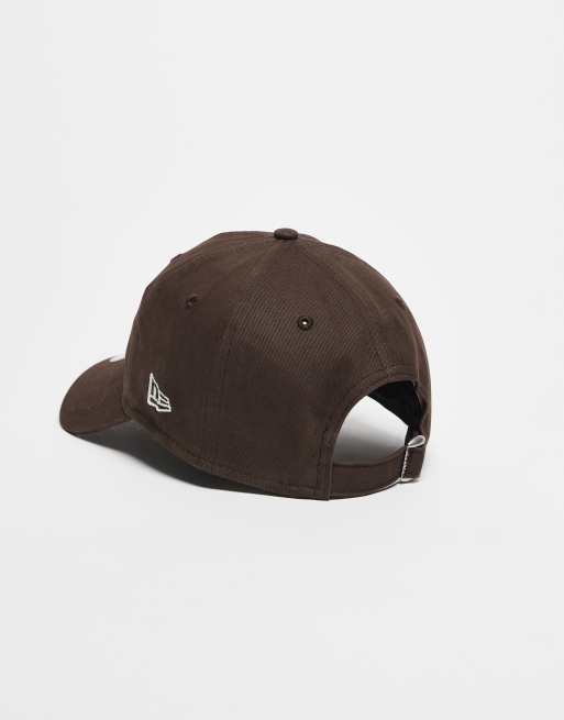 New Era – 9twenty – Brązowa czapka z daszkiem z haftowanym logo, 3 z 3