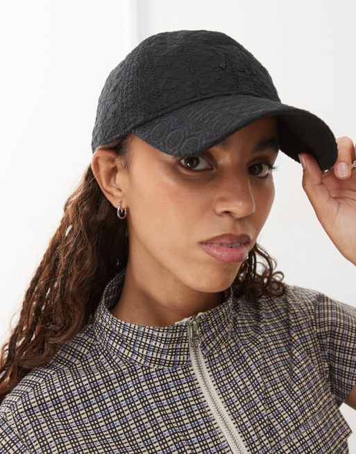 New Era – 9twenty – Czarna czapka z daszkiem z angielskim haftem i motywem NY Yankees
