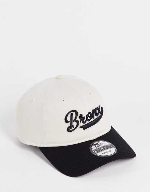 New Era – 9Twenty – Kappe in Creme mit „Bronx“-Stickerei in Schwarz, exklusiv bei ASOS