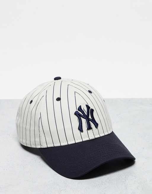 New Era - 9TWENTY - New York Yankees - Uniseks pet met krijtstrepen in marineblauw