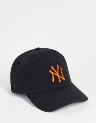 New Era 9Twenty New York Yankees vintage wash unisex cap in navy