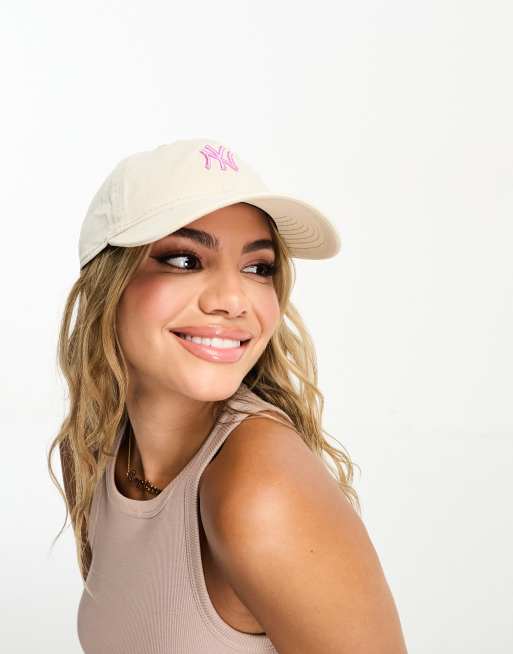 New Era LA mini logo cap in beige Exclusive at ASOS