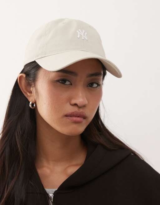 New Era - 9Twenty NY Yankees - Beige kasket med lille logo, 3 af 3