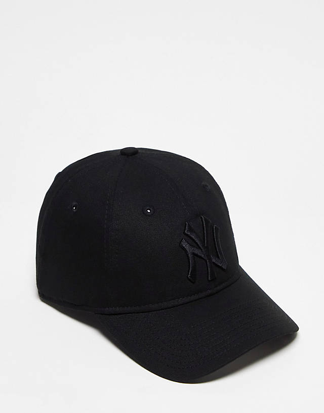 New Era - 9twenty ny yankees cap in black