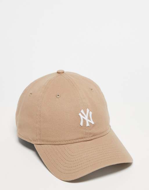  New Era 9twenty NY Yankees washed mini logo cap in beige