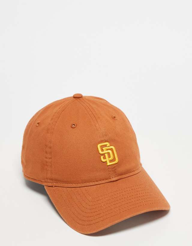 New Era - 9twenty san diego padres washed mini logo cap in brown