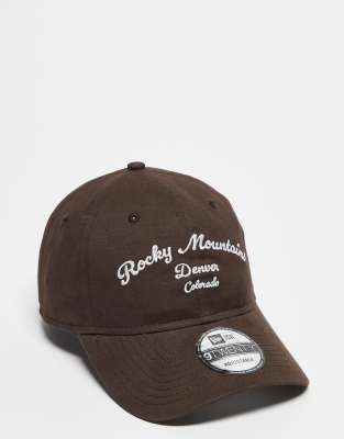 New Era - 9twenty - Unstrukturierte Kappe in Braun mit aufgesticktem Logo-Brown
