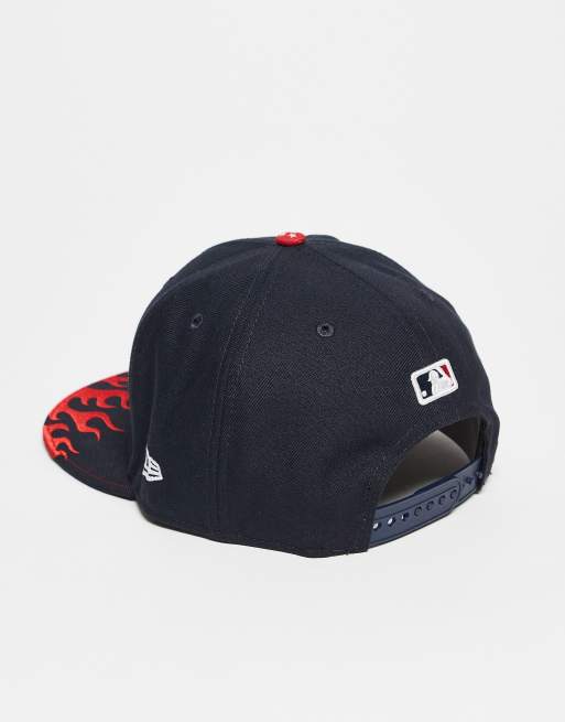 New Era – Atlanta Braves – 9fifty – Marinblå keps med flammor, 3 av 3