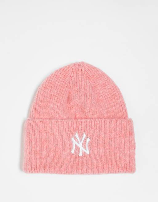 New Era - Beanie met NY Yankees-logo en brede rand in roze 
