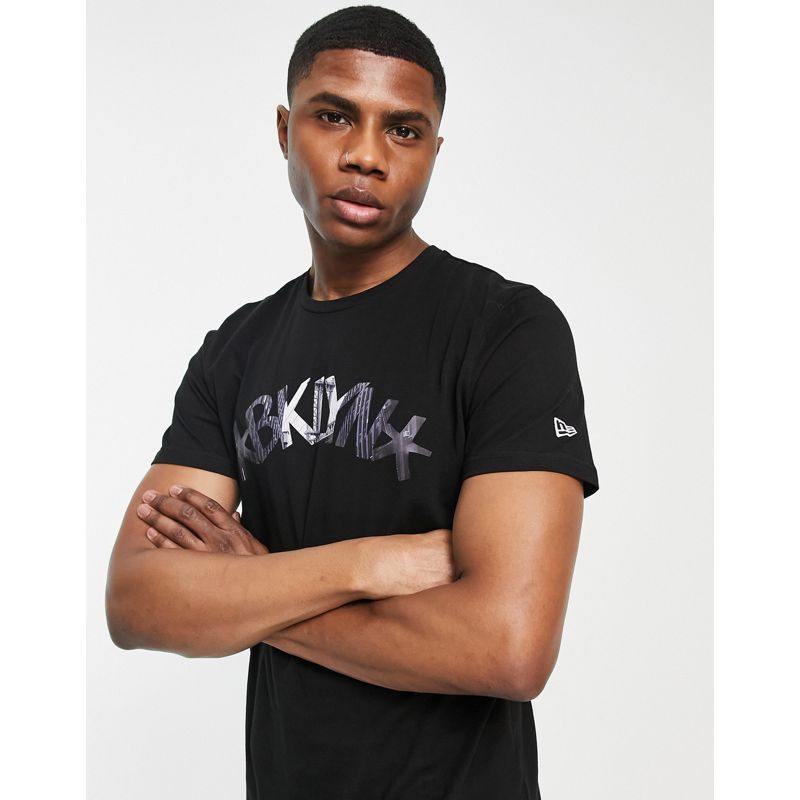 lY5x5 Novità New Era - Brooklyn Nets - T-shirt nera con stampa di città