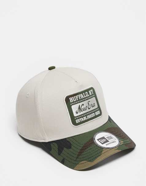 New Era - Cappellino beige con visiera a contrasto mimetica, applicazione mimetica con logo e lettera E - view 1