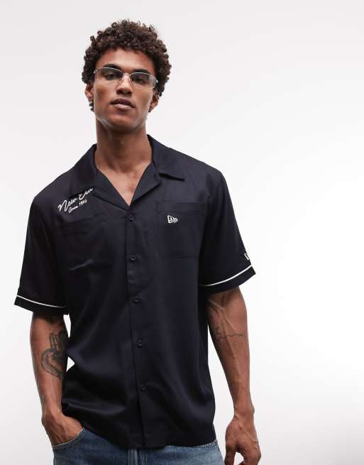 New Era - Chemise manches courtes à logo graphique et col à revers - Bleu marine, 3 de 5
