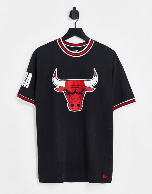 New Era chicago bulls applique mesh oversized t-shirt in black | ASOS
