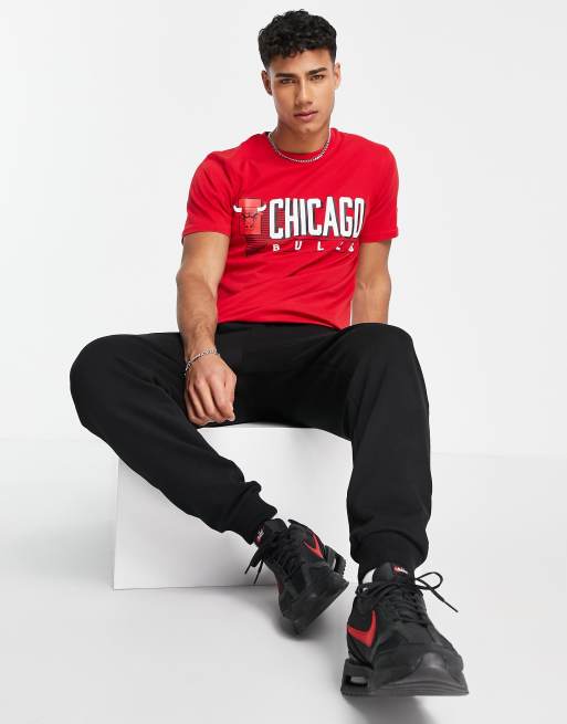 Men's New Era Red Chicago Bulls Throwback T-Shirt Size: Medium