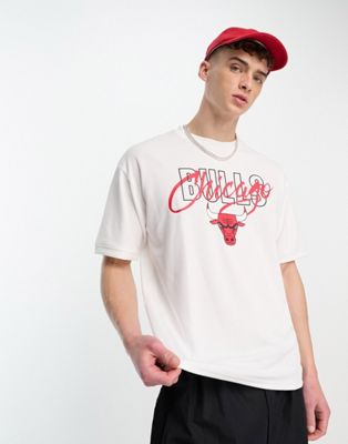New Era Chicago Bulls script mesh t-shirt in white