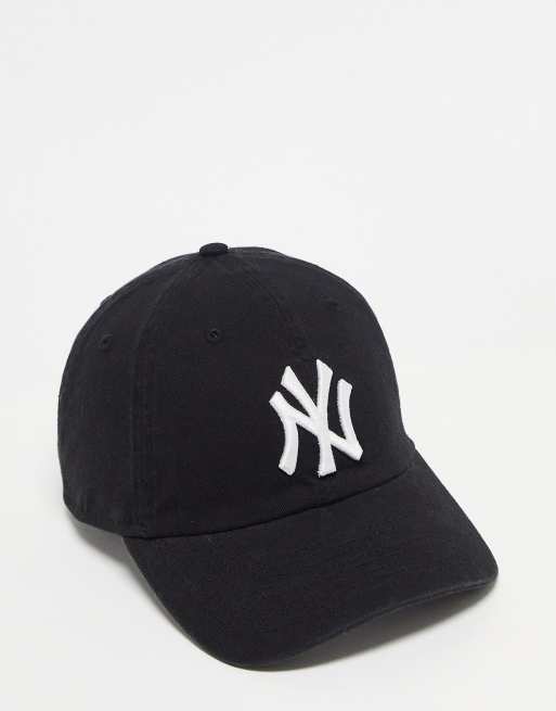 New Era – Czarna czapka unisex z daszkiem z motywem New York Yankees i efektem sprania