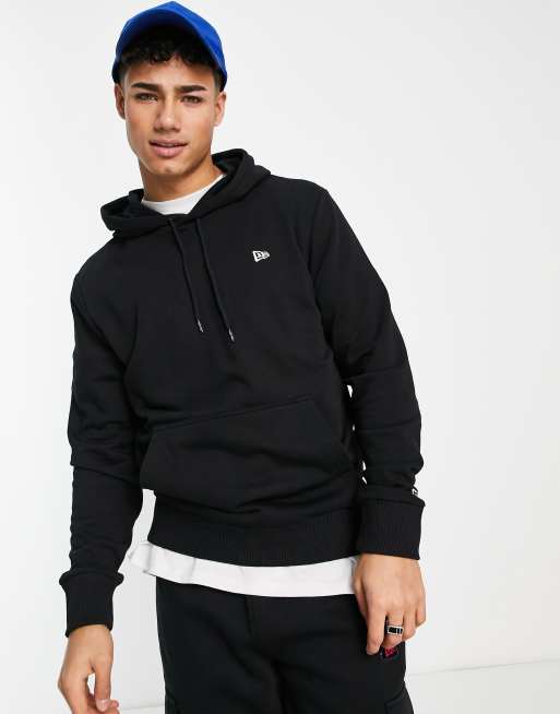 New Era – Essentials – Kapuzenpullover mit Flaggenlogo in Schwarz