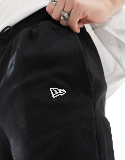 New Era – Essentials – Svarta mjukisbyxor, 5 av 5