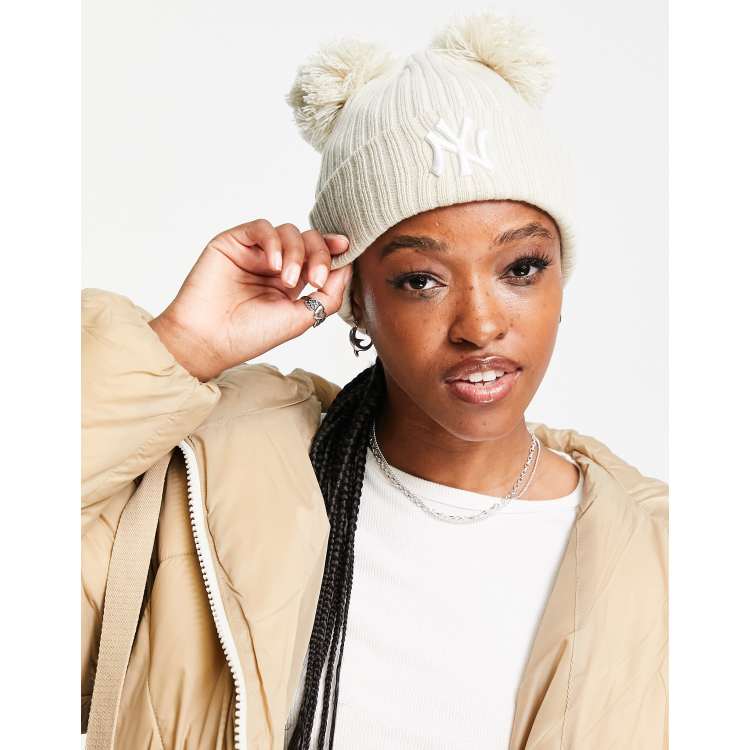 Essential Chic Pom Pom Beanie, Beige