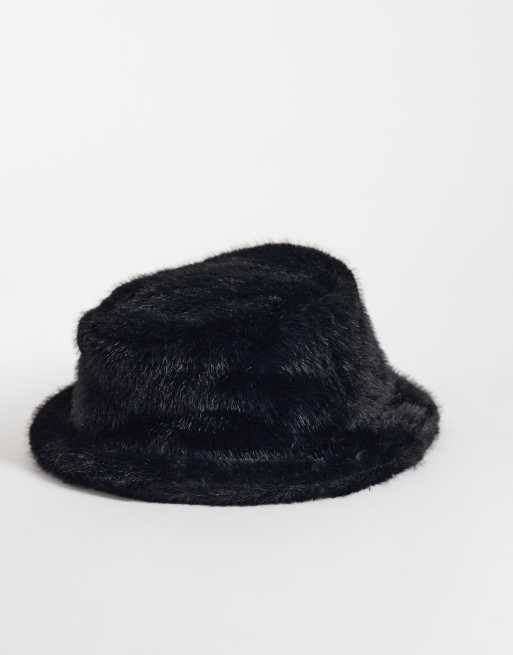 New Era faux fur bucket hat in black, 3 of 3