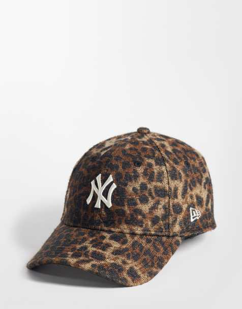 New Era - gorra 9FORTY con logo de NY Yankees y estampado de leopardo en marrón - view 1