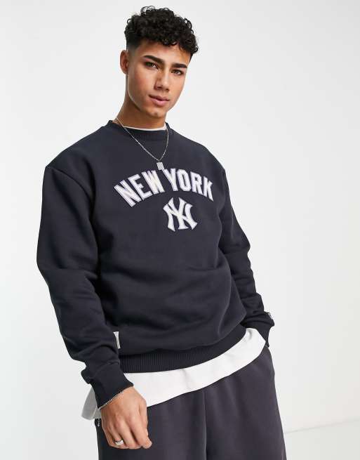 NEW YORK YANKEES OLD ENGLISH FLC CREWNECK (MIDNIGHT NAVY) – Pro