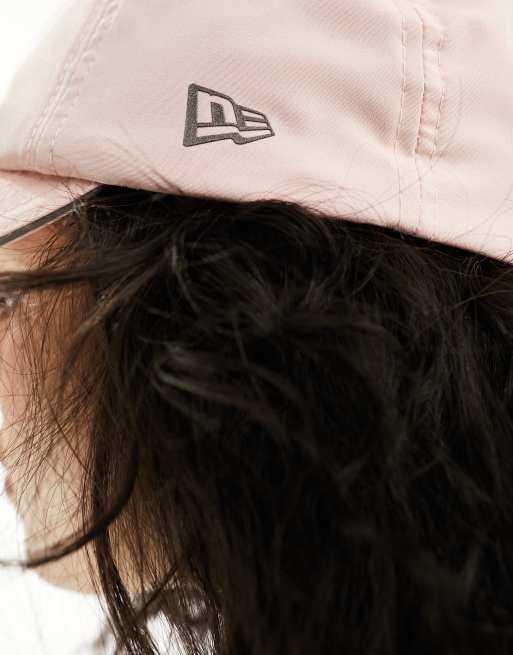 New Era Kappe in Rosa mit offener Ruckseite