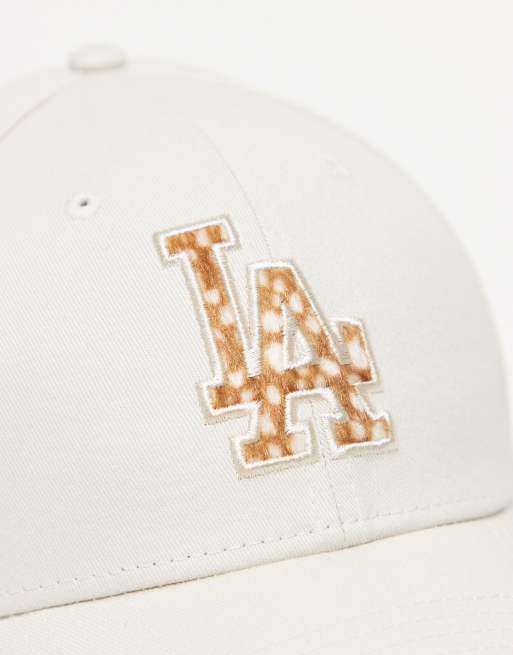 New Era LA Dodgers 9forty animal print logo cap in cream, 3 of 3
