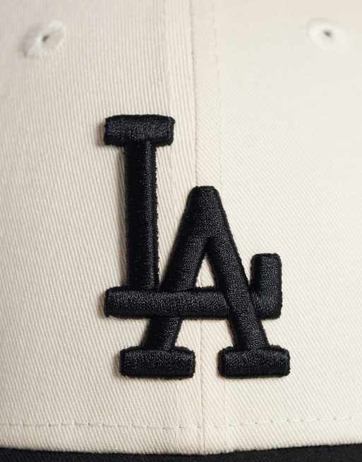 New Era LA Dodgers 9forty colourblock cap with contrast peak in cream/black, 2 of 3