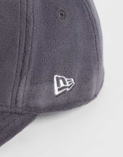 New Era LA Dodgers 9forty fleece fabric cap in dark grey, 2 of 3