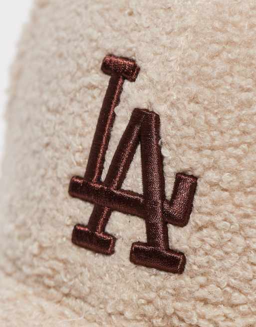 New Era – LA Dodgers 9Forty – Kappe aus Teddyfleece in Beige