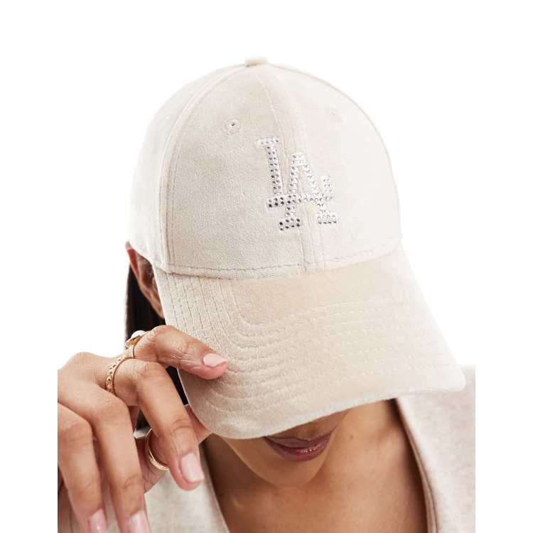 帽子 NEW ERA 9FORTY Rhinestone LA New Era LA Dodgers 9forty velour cap in cream with rhinestone logo