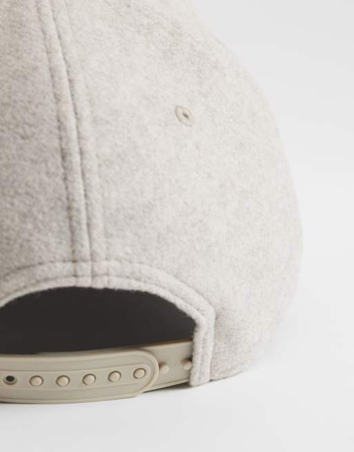 New Era LA Dodgers 9forty winter fabric cap in beige, 3 of 3