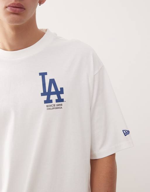 New Era LA Dodgers baseball motif back print t-shirt in white, 4 of 5