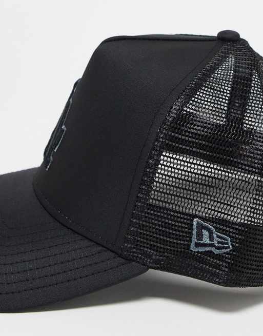 New Era - LA Dodgers - Cappello stile trucker nero con stampa tono su tono, 2 di 4