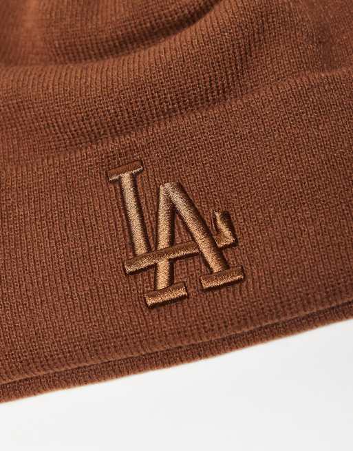 New Era - LA Dodgers - Gebreide beanie met logo op omslag in bruin, 3 van 3
