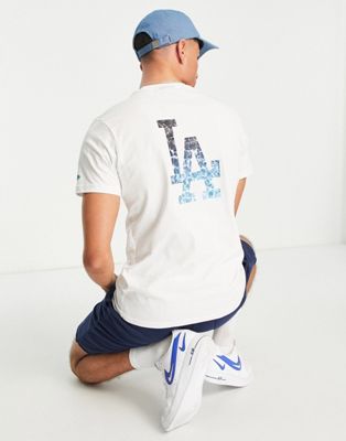 New Era LA Dodgers pool infill print t-shirt in white