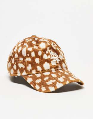 New Era LA Lakers 9twenty deer animal print cap in tan multi