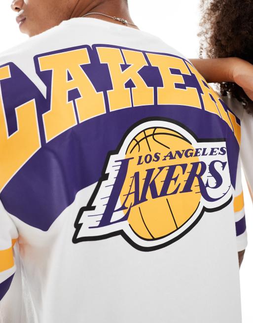 New Era - LA Lakers - Uniseks T-shirt met gebogen print in wit, 3 van 4