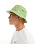 [New Era] New Era logo bucket hat in green S Green