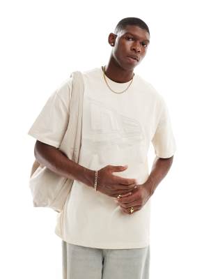 New Era New Era logo t-shirt in cream-White