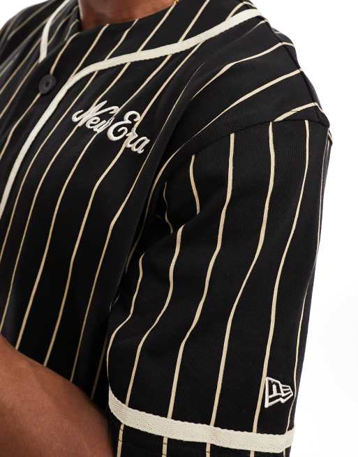 New Era Maglia stile baseball nera con motivo gessato e scritta ricamata ASOS