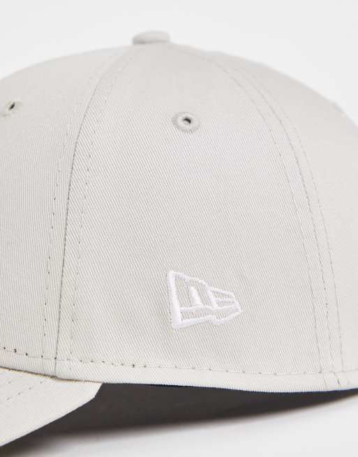 New Era - MLB 9Forty Boston Red Sox - Pet in beige, exclusief bij ASOS, 2 van 4